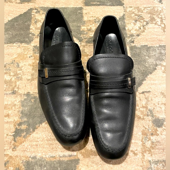 Men’s Gucci leather loafers - Picture 1 of 5